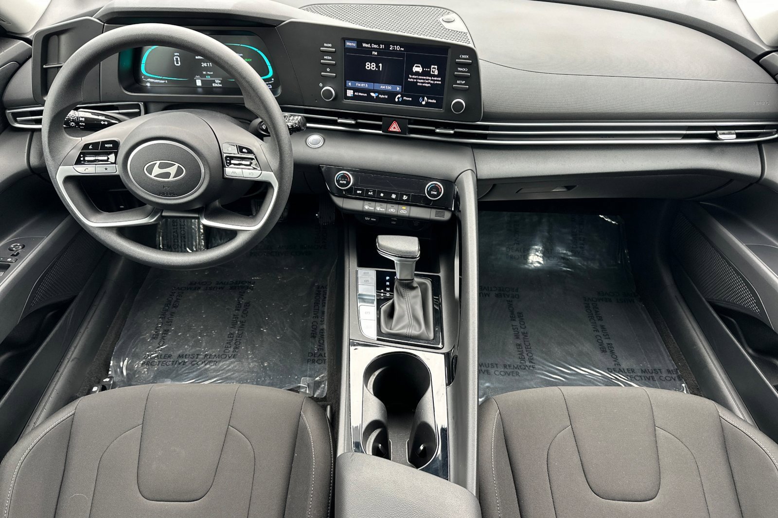 Used 2025 Hyundai Elantra Blue image 15