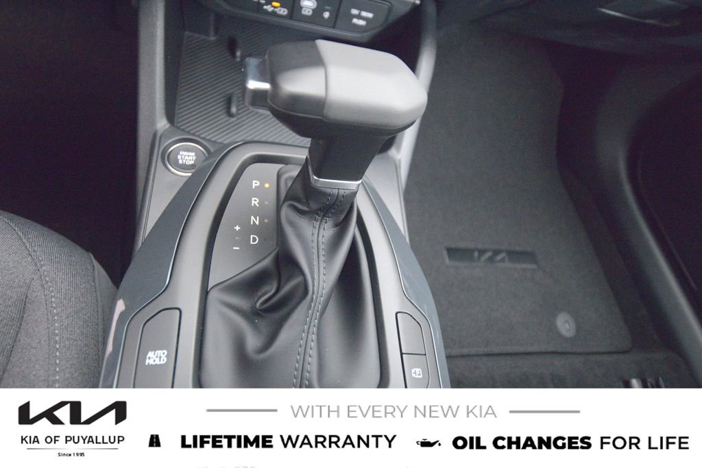 New 2025 Kia K4 EX image 24
