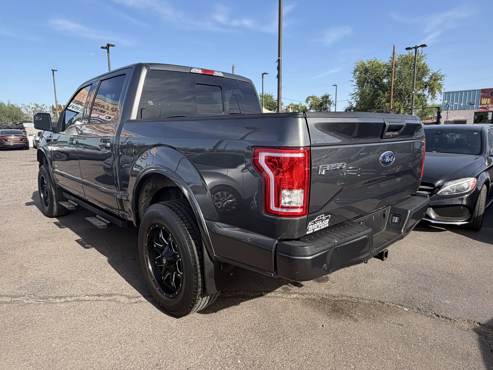 Used 2016 Ford F150 XLT w/ Equipment Group 302A Luxury RWD image 3