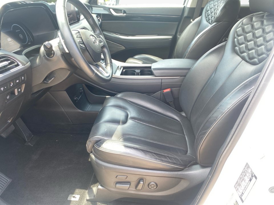 Used 2022 Hyundai Palisade Limited FWD image 11