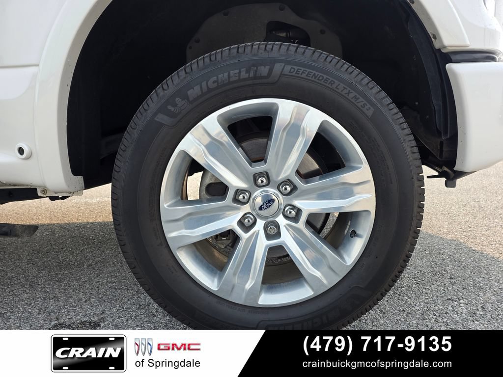 Used 2017 Ford F150 Platinum w/ Equipment Group 701A Luxury AWD/4WD image 31