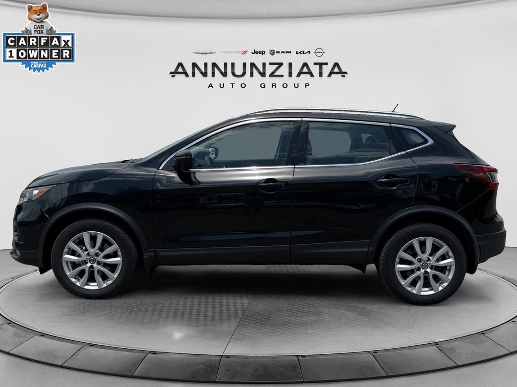 Certified 2022 Nissan Rogue Sport SV w/ Technology Package AWD/4WD image 2