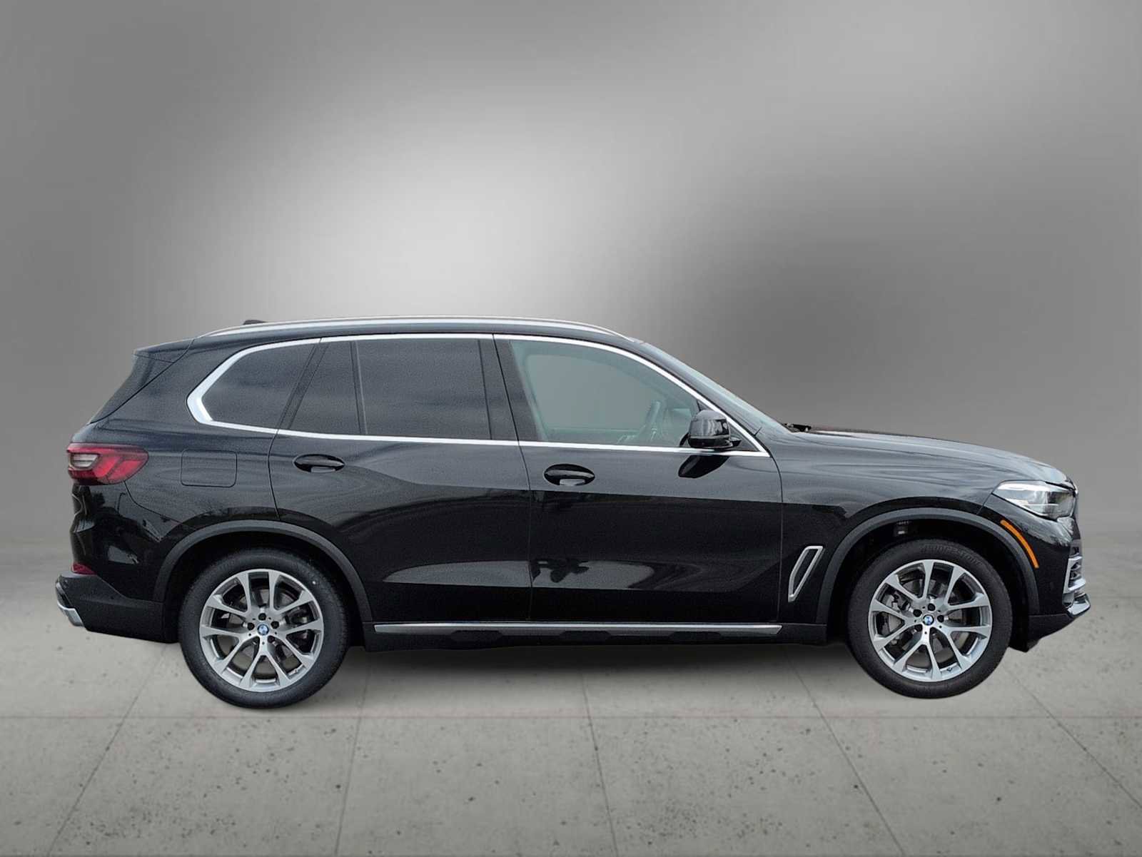 Certified 2023 BMW X5 xDrive40i w/ Premium Package image 9