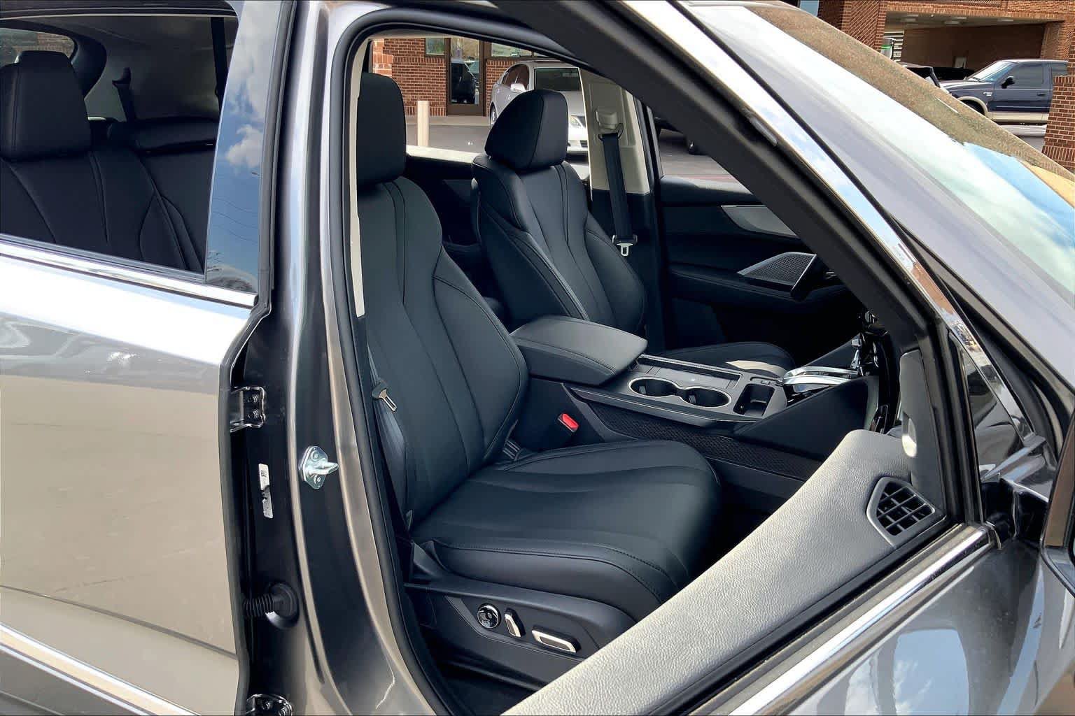Used 2026 Acura MDX FWD image 16