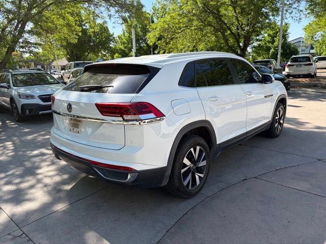 Used 2022 Volkswagen Atlas Cross Sport SE FWD image 6