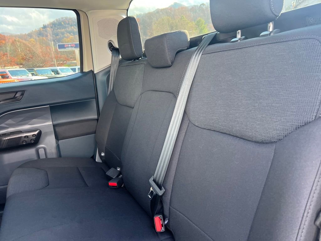 Used 2025 Ford Maverick XL image 28