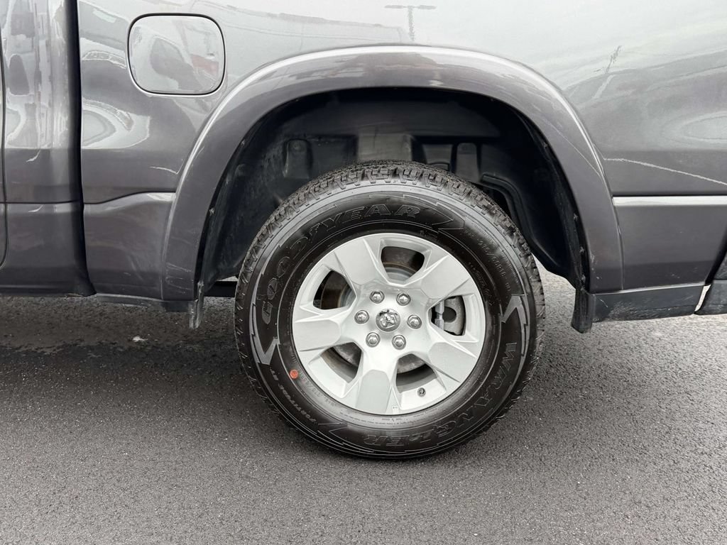 Used 2025 RAM 1500 Big Horn AWD/4WD image 12