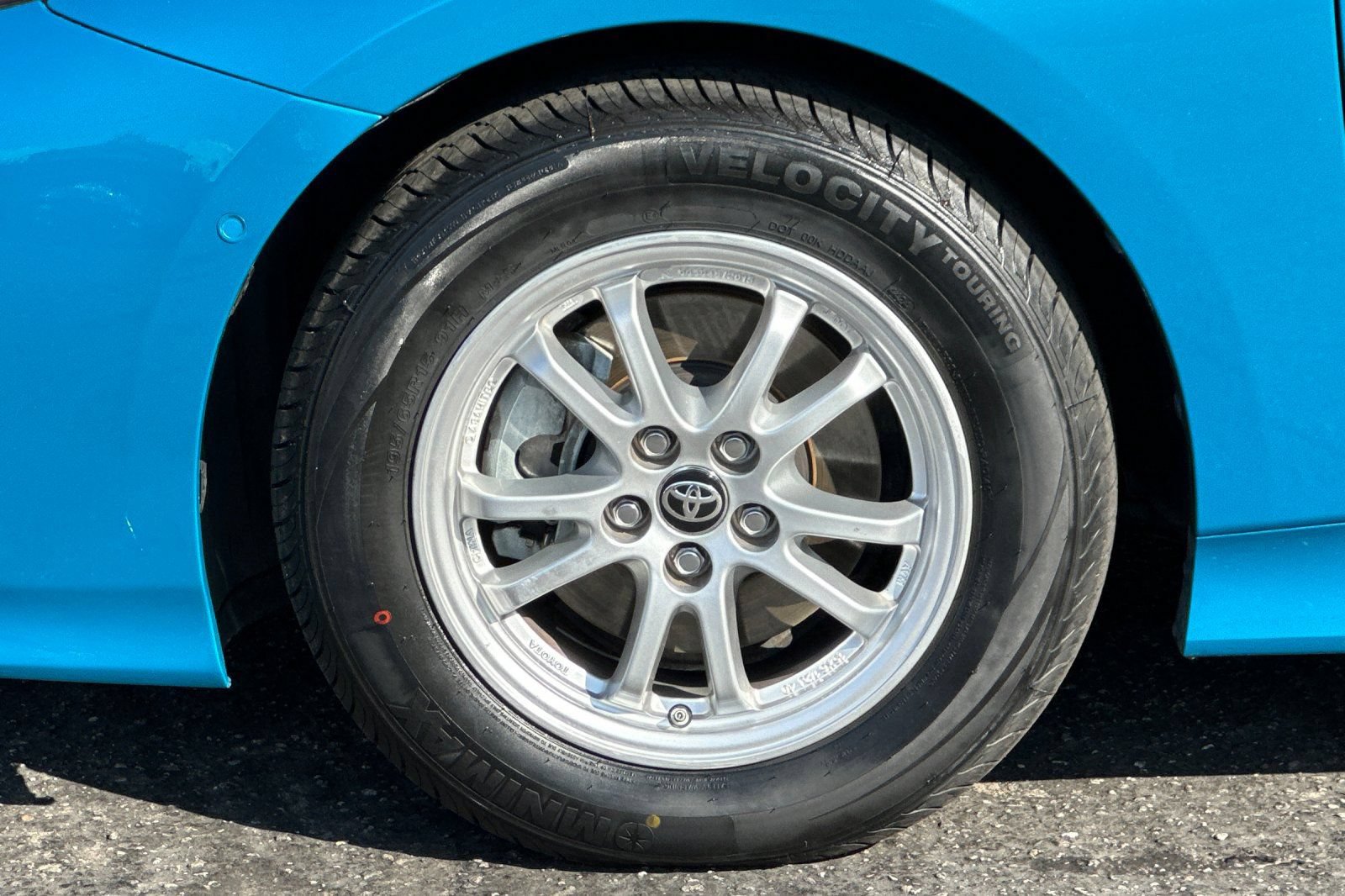 Used 2021 Toyota Prius Prime Limited w/ Carpet Mat Package (TMS) FWD image 27