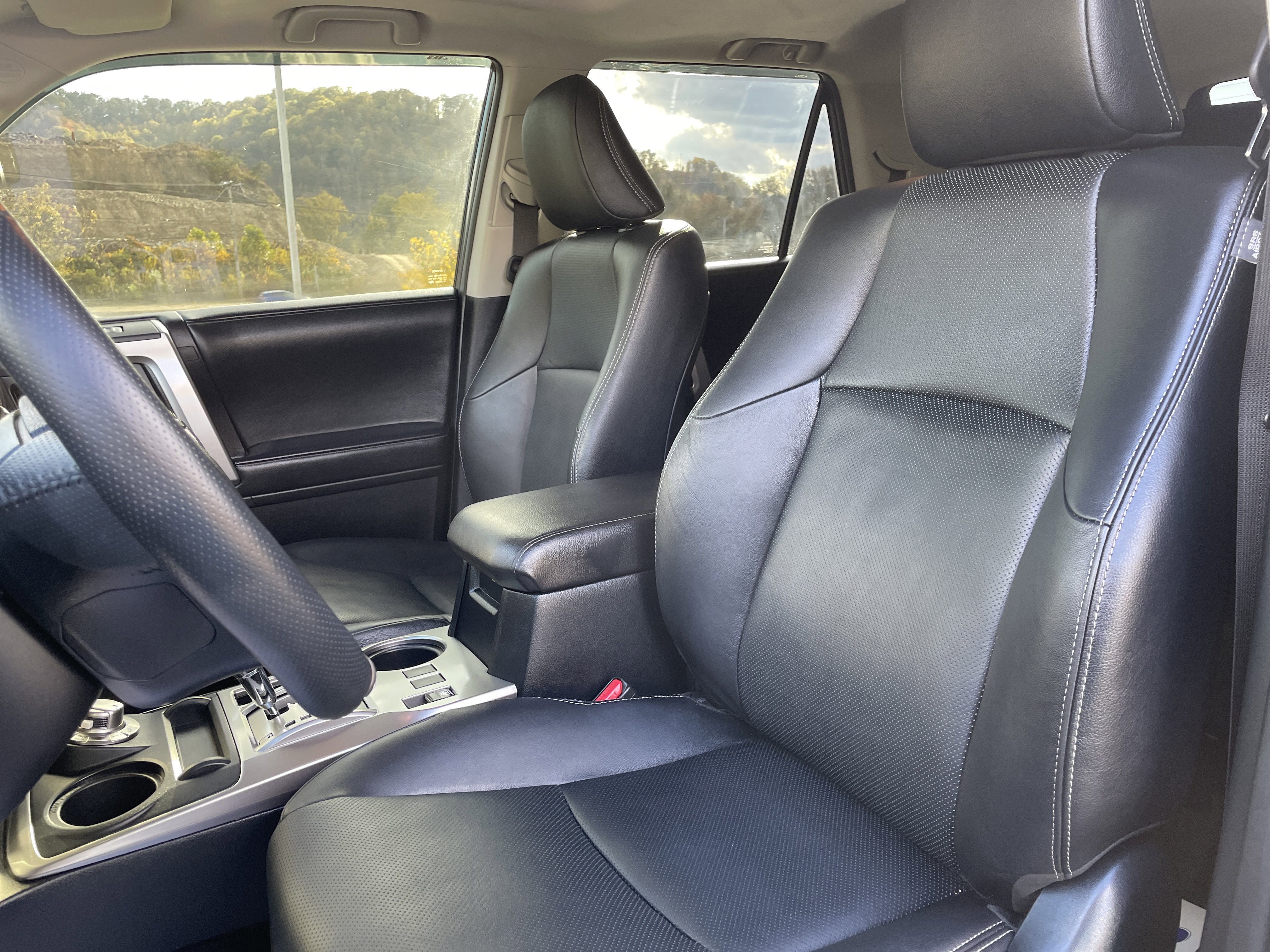 Used 2023 Toyota 4Runner Limited image 18