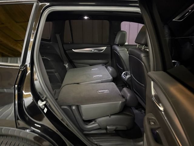 Used 2024 Cadillac XT6 Luxury w/ LPO, Floor Liner Package AWD/4WD image 20