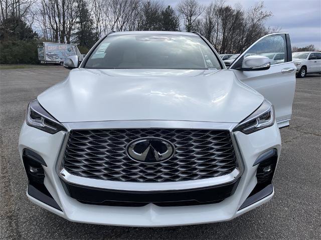Certified 2025 INFINITI QX55 Luxe w/ Accent Package image 13