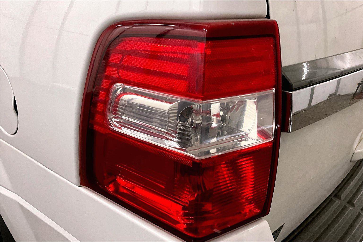 Used 2015 Ford Expedition EL XLT w/ Equipment Group 202A image 30