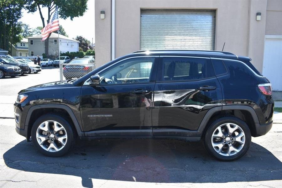 Used 2021 Jeep Compass Limited w/ Elite Interior Group image 9
