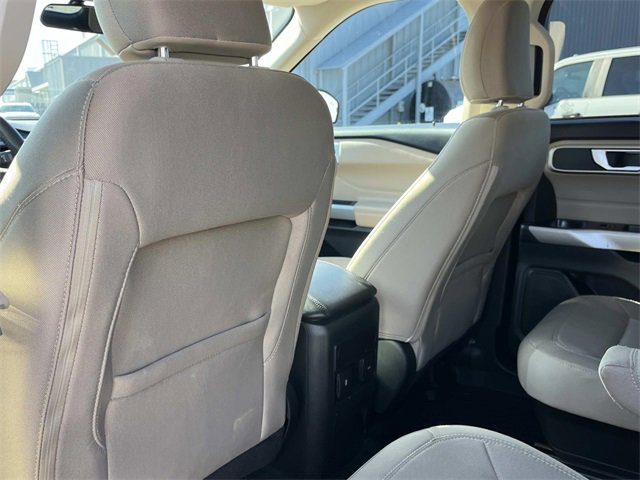 Used 2023 Ford Explorer XLT image 20
