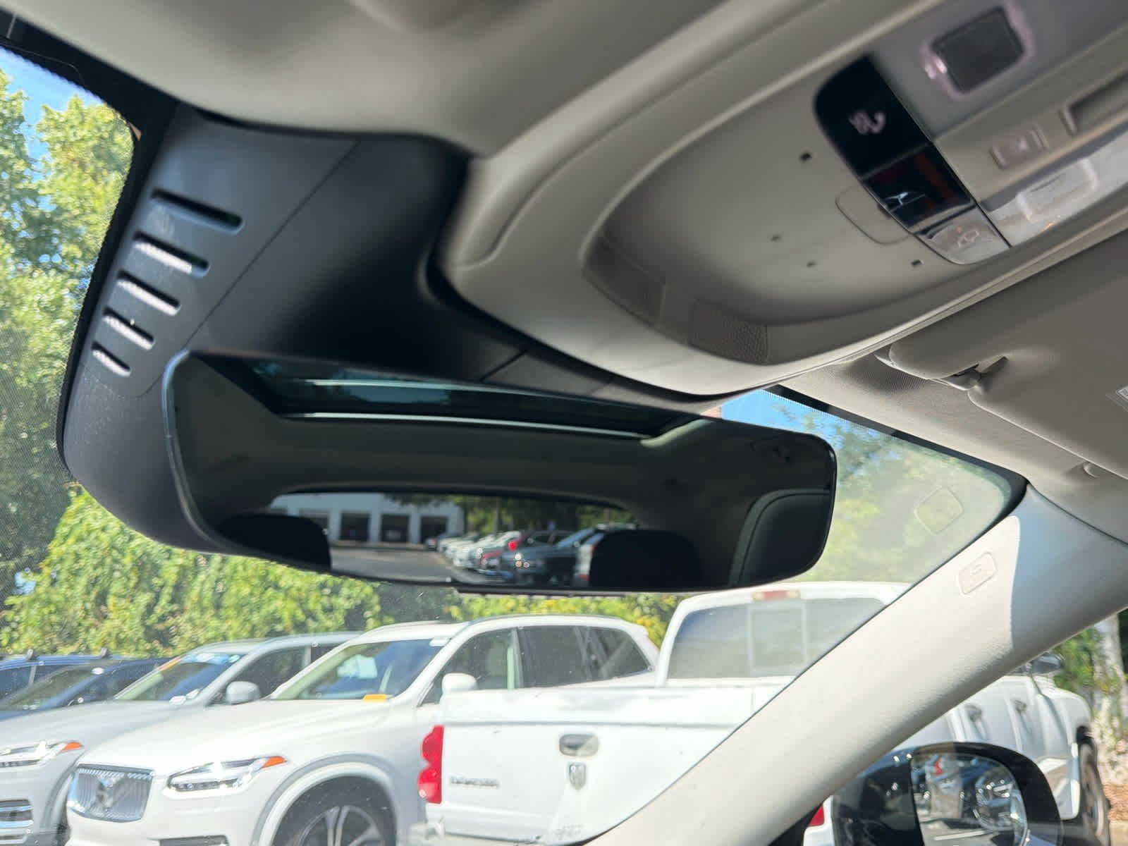 Certified 2026 Volvo XC60 B5 Plus AWD/4WD image 68