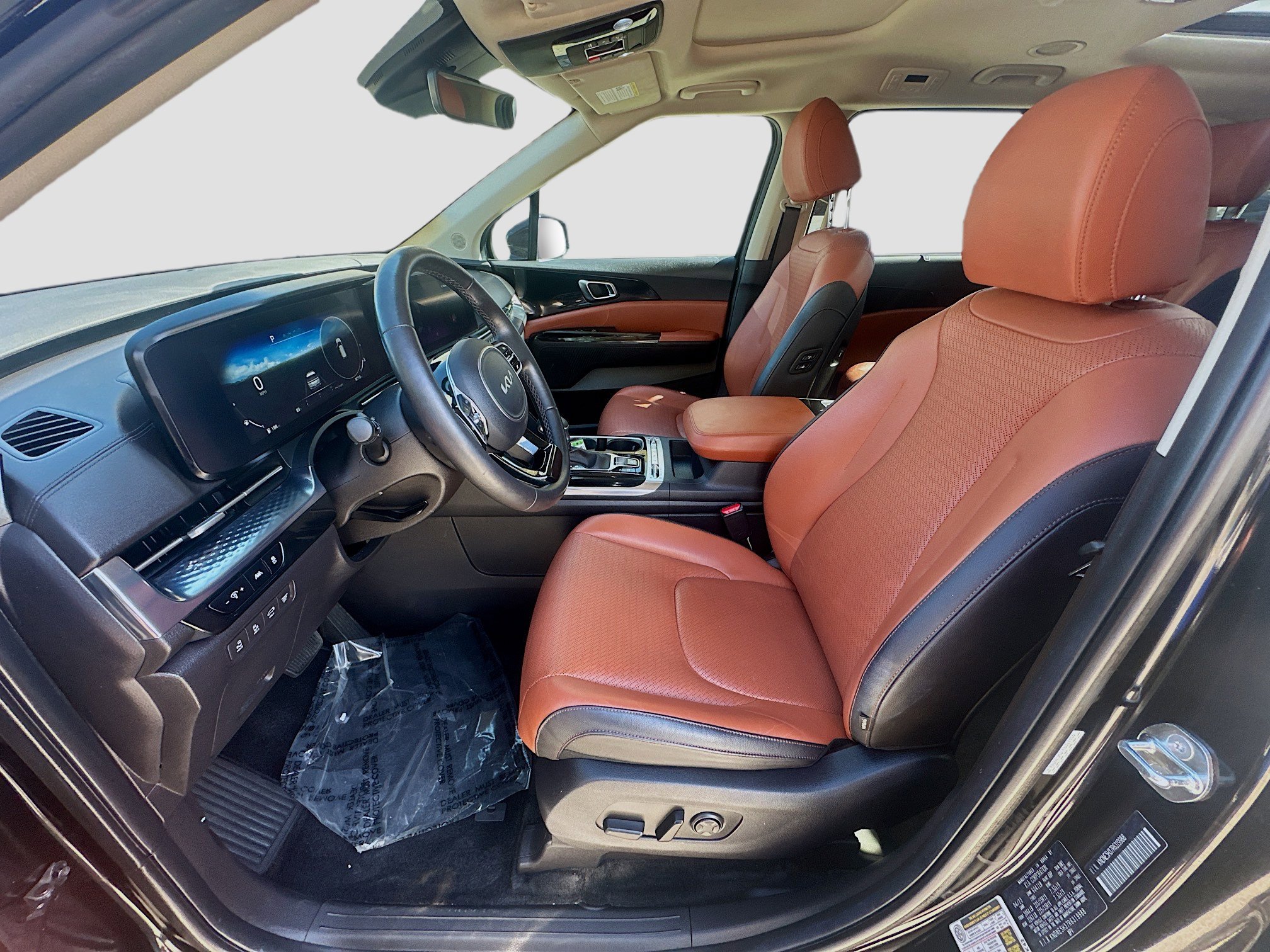 Used 2024 Kia Carnival SX Prestige image 20