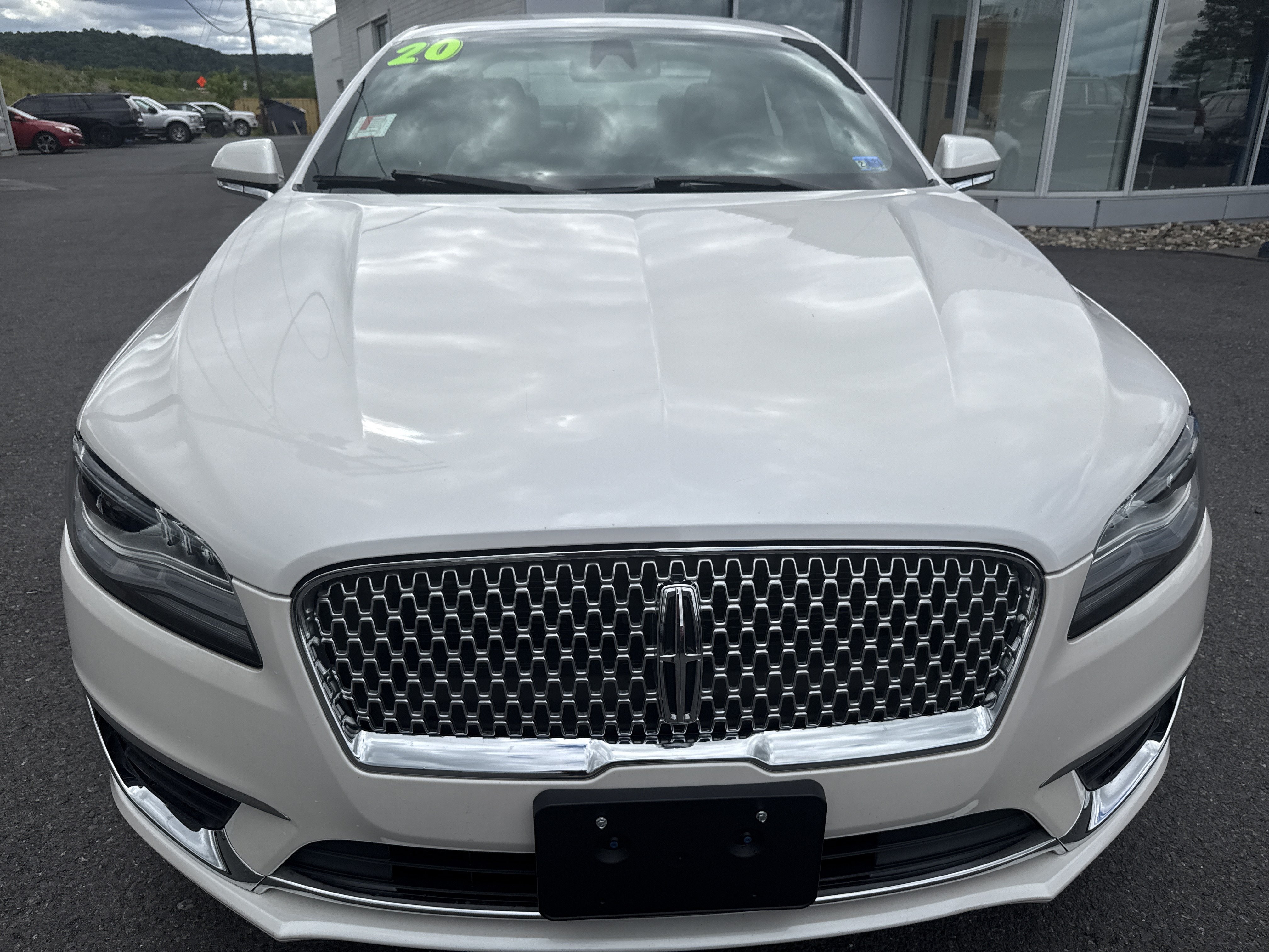 Used 2020 Lincoln MKZ FWD image 7