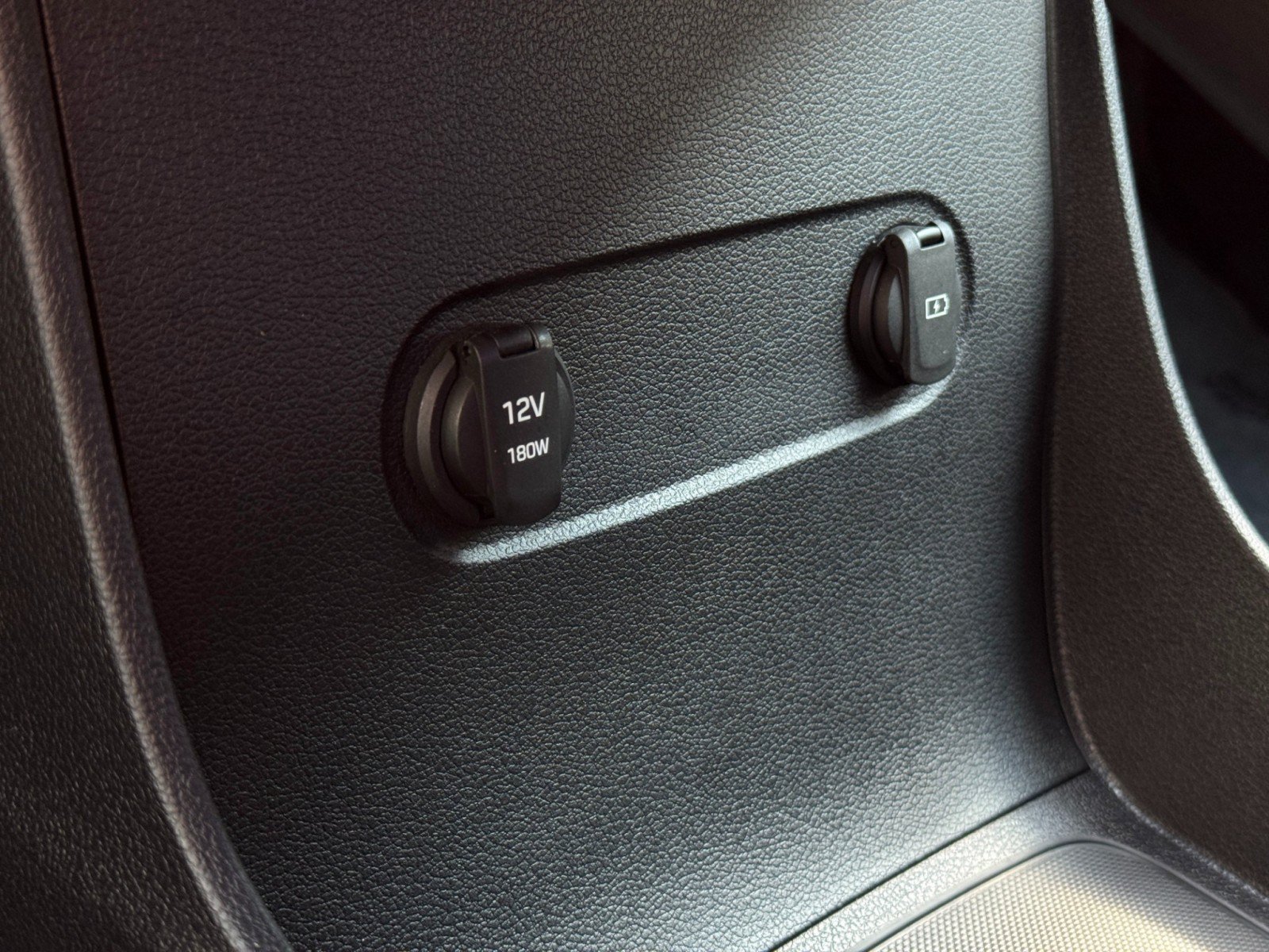 Used 2025 Hyundai Palisade SEL FWD image 30