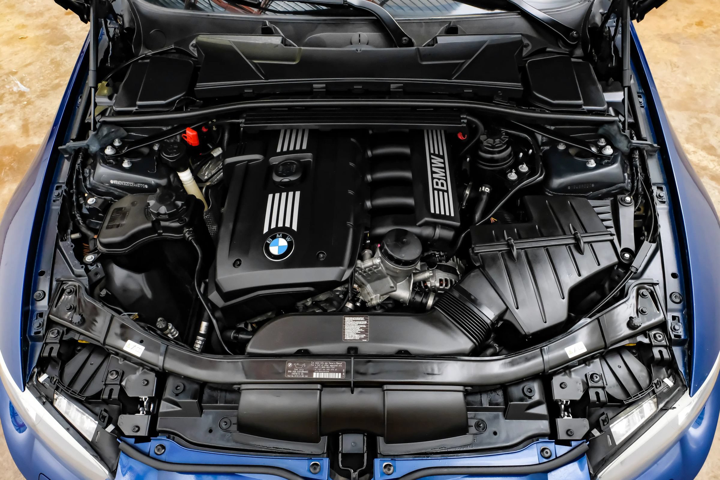 Used 2012 BMW 328i Convertible w/ M Sport Pkg RWD image 32