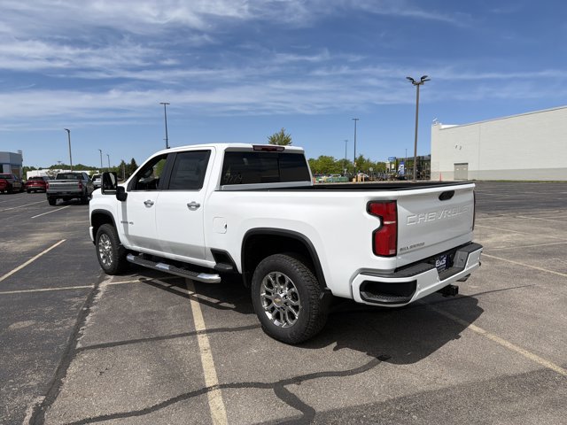 New 2026 Chevrolet Silverado 2500 LT w/ Z71 Chrome Sport Edition AWD/4WD image 7