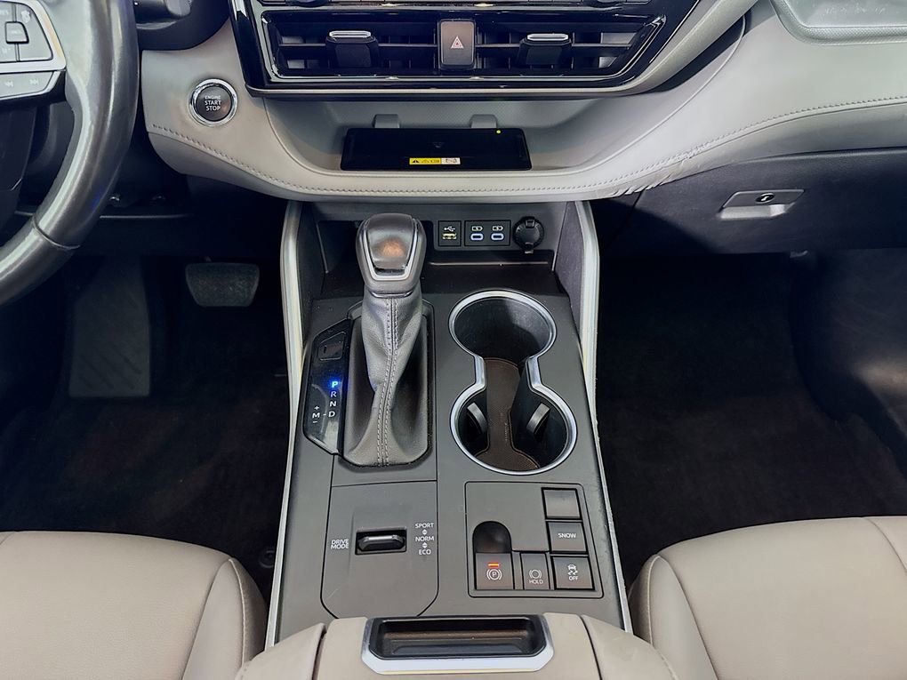 Used 2023 Toyota Highlander XLE image 39