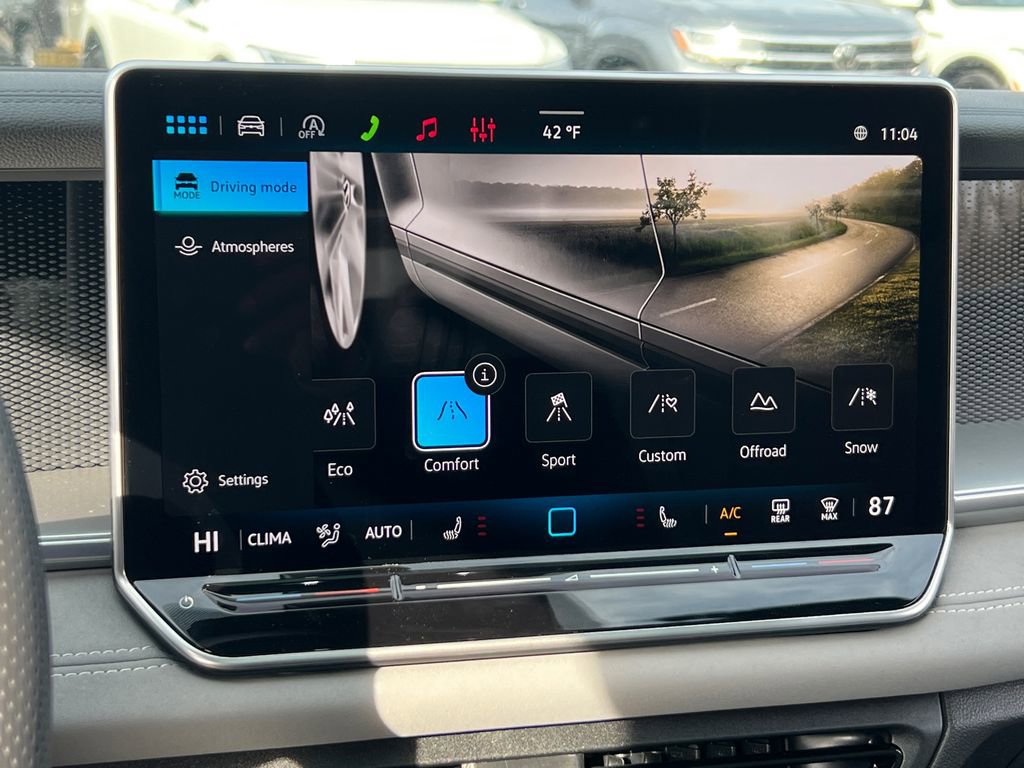 New 2026 Volkswagen Tiguan SE R-Line image 26