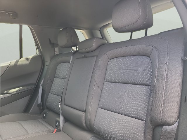 New 2026 Chevrolet Equinox LT w/ Safety and Technology Package FWD image 8