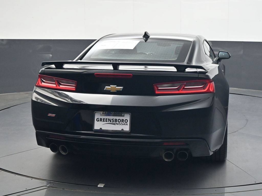 Used 2017 Chevrolet Camaro SS RWD image 5