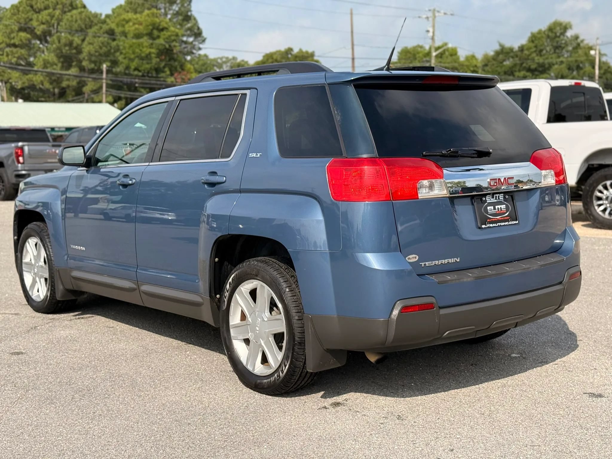 Used 2011 GMC Terrain SLT w/ LPO, Protection Package FWD image 7