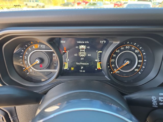 New 2026 Jeep Wrangler Unlimited Sahara AWD/4WD image 27
