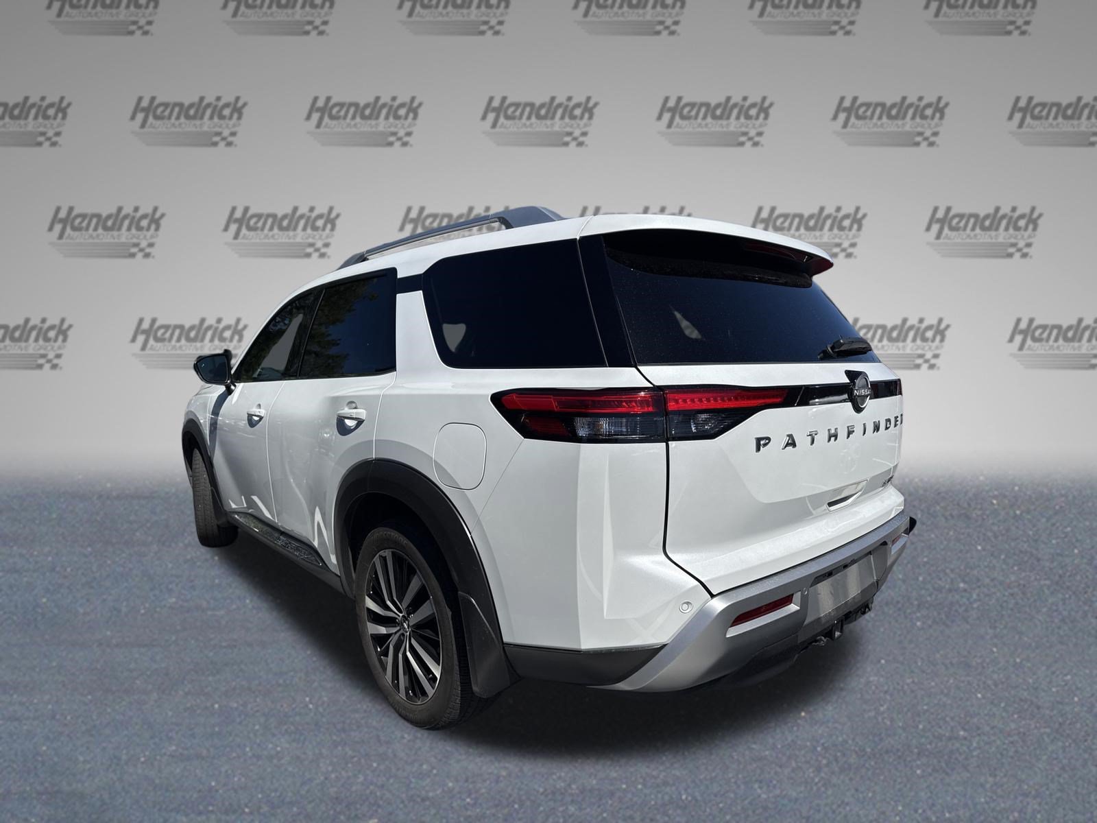 Used 2025 Nissan Pathfinder Platinum w/ Cargo Package FWD image 7