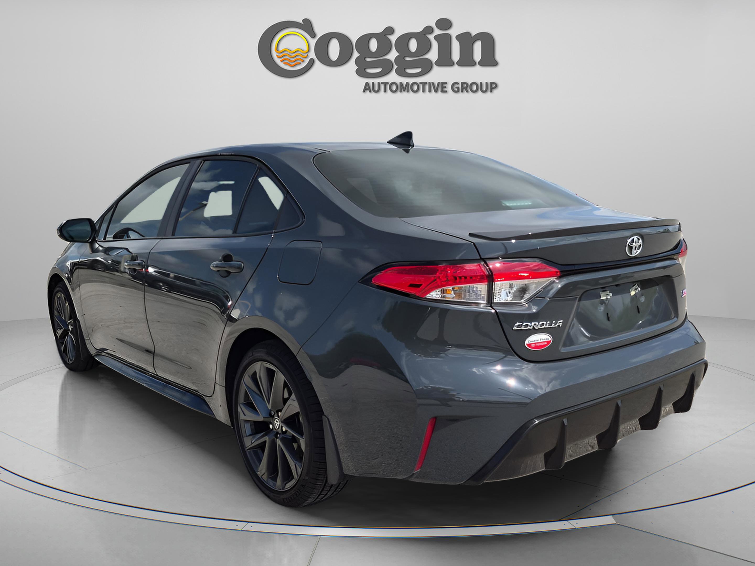 Used 2026 Toyota Corolla SE FWD image 4