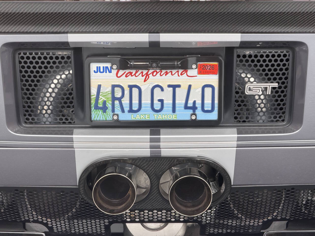 Used 2006 Ford GT RWD image 25