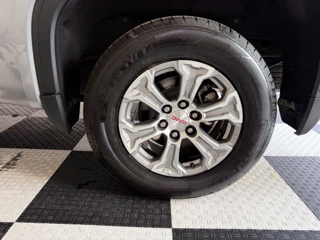 Used 2025 GMC Sierra 1500 SLT AWD/4WD image 12