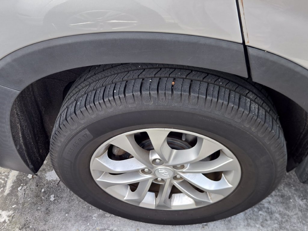 Used 2020 Hyundai Santa Fe SEL FWD image 6