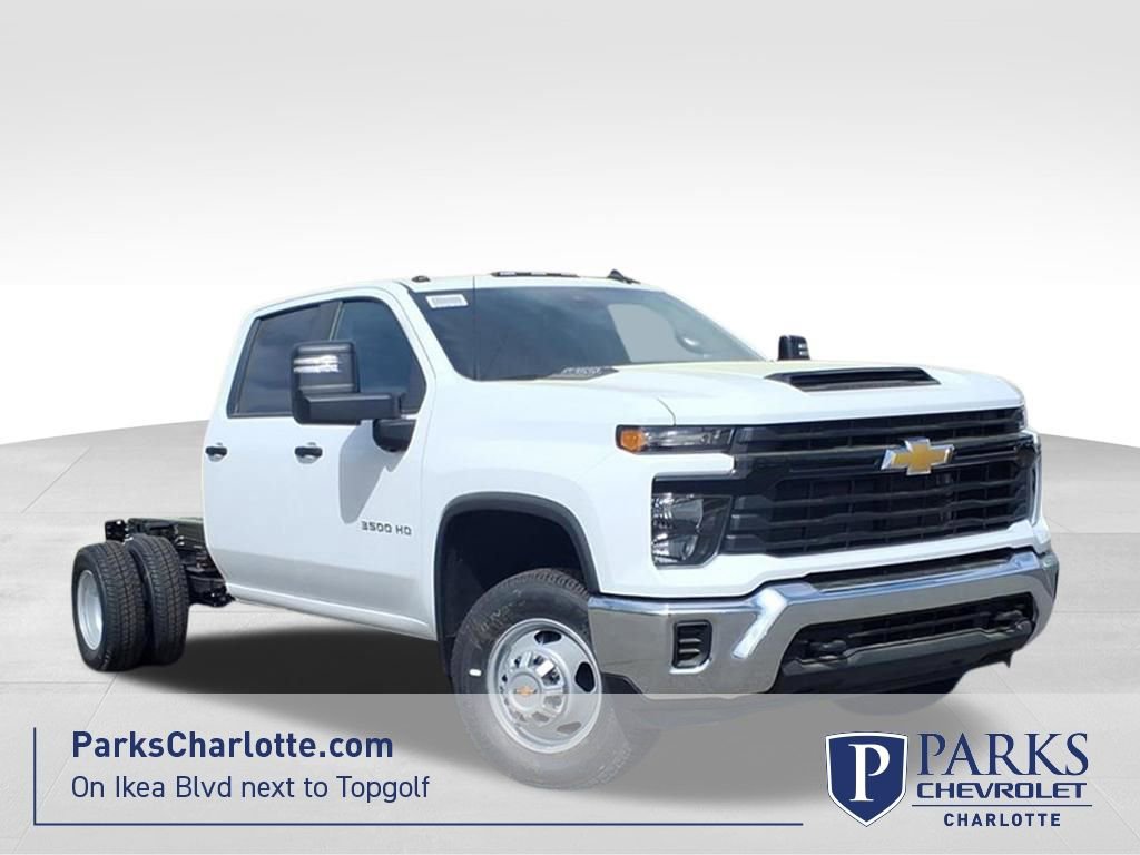 New 2026 Chevrolet Silverado 3500 W/T AWD/4WD image 1