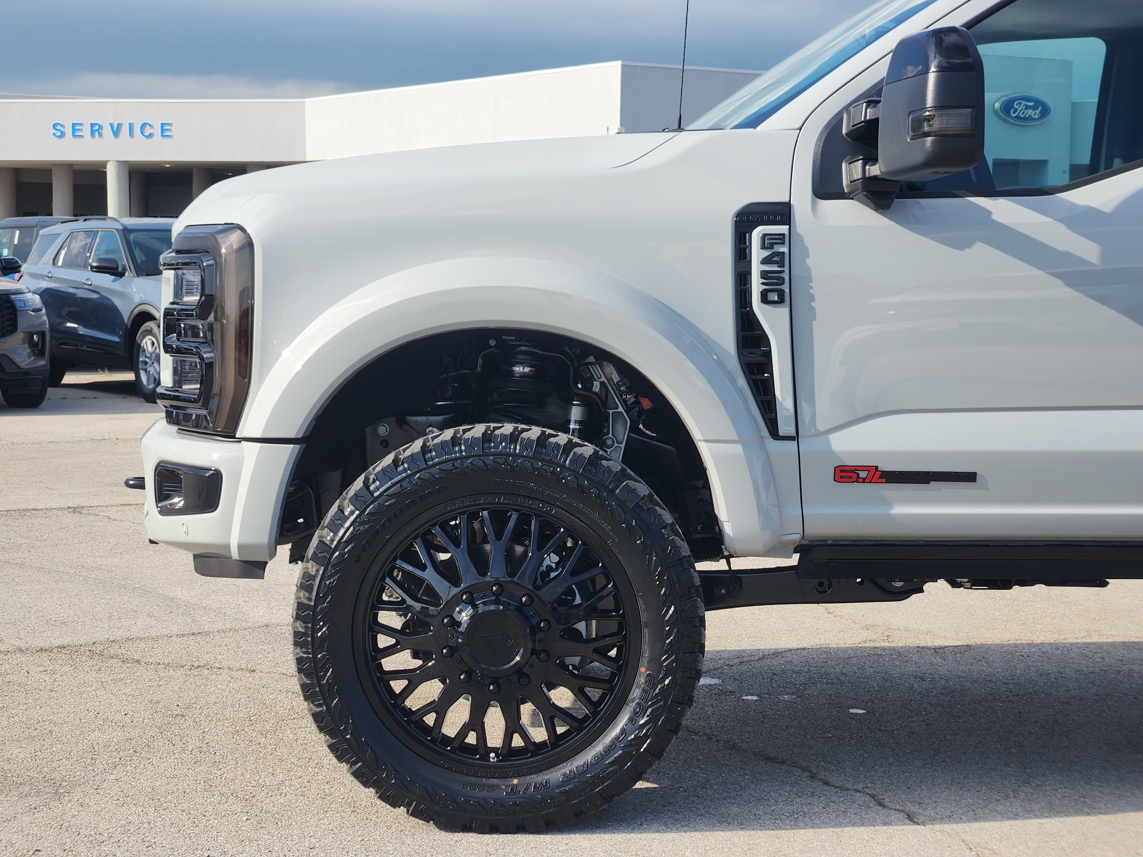 New 2026 Ford F450 Platinum w/ FX4 Off-Road Package AWD/4WD image 9