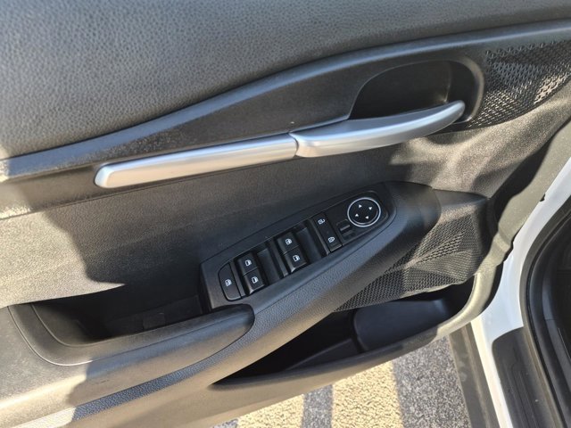 Used 2023 Kia Seltos LX image 12