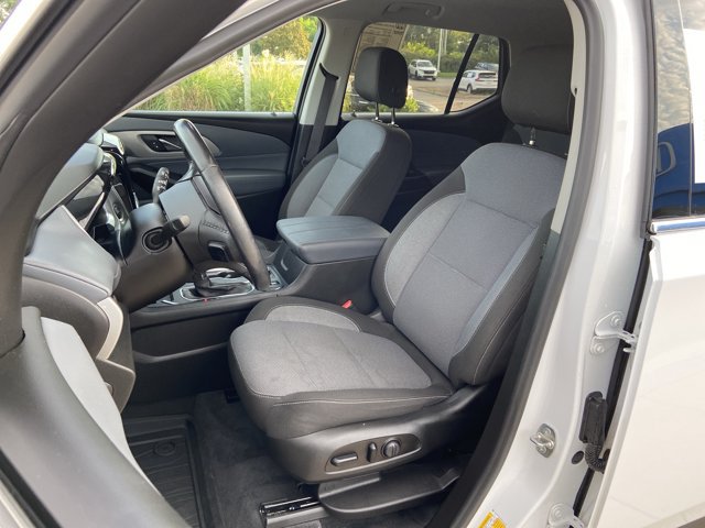 Used 2021 Chevrolet Traverse LT FWD image 18