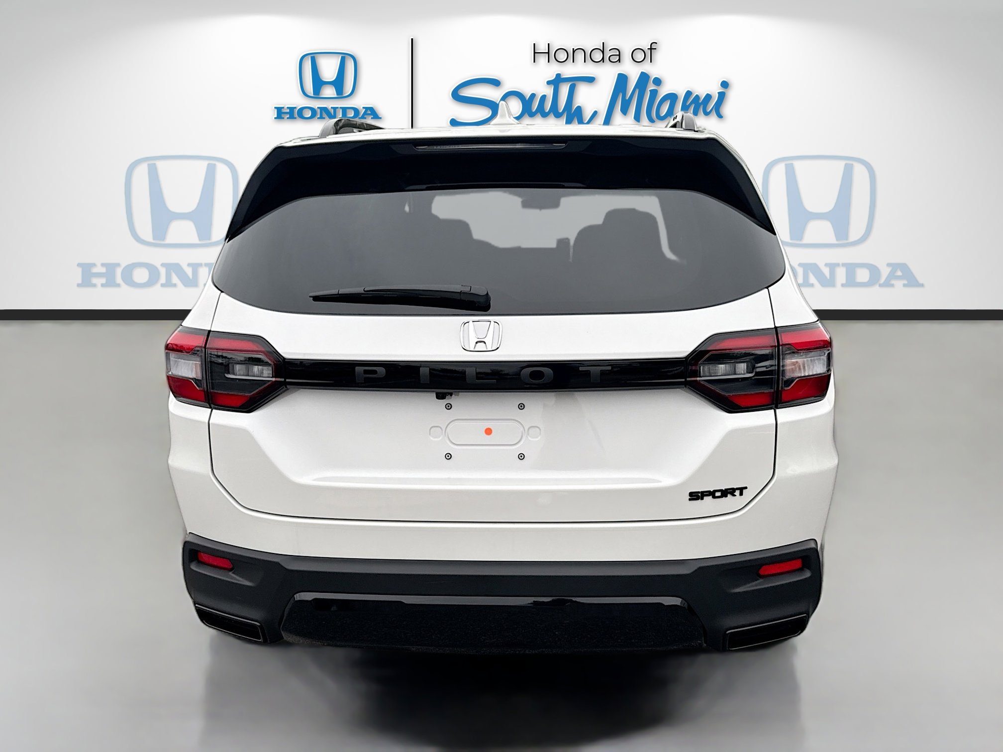 New 2026 Honda Pilot Sport image 6