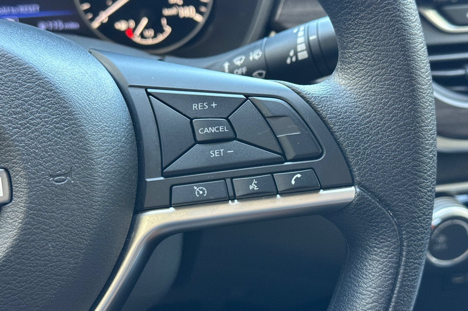 Certified 2025 Nissan Altima 2.5 SV FWD image 27