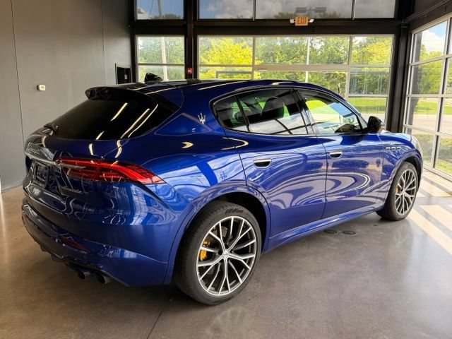 Used 2023 Maserati Grecale Modena AWD/4WD image 3