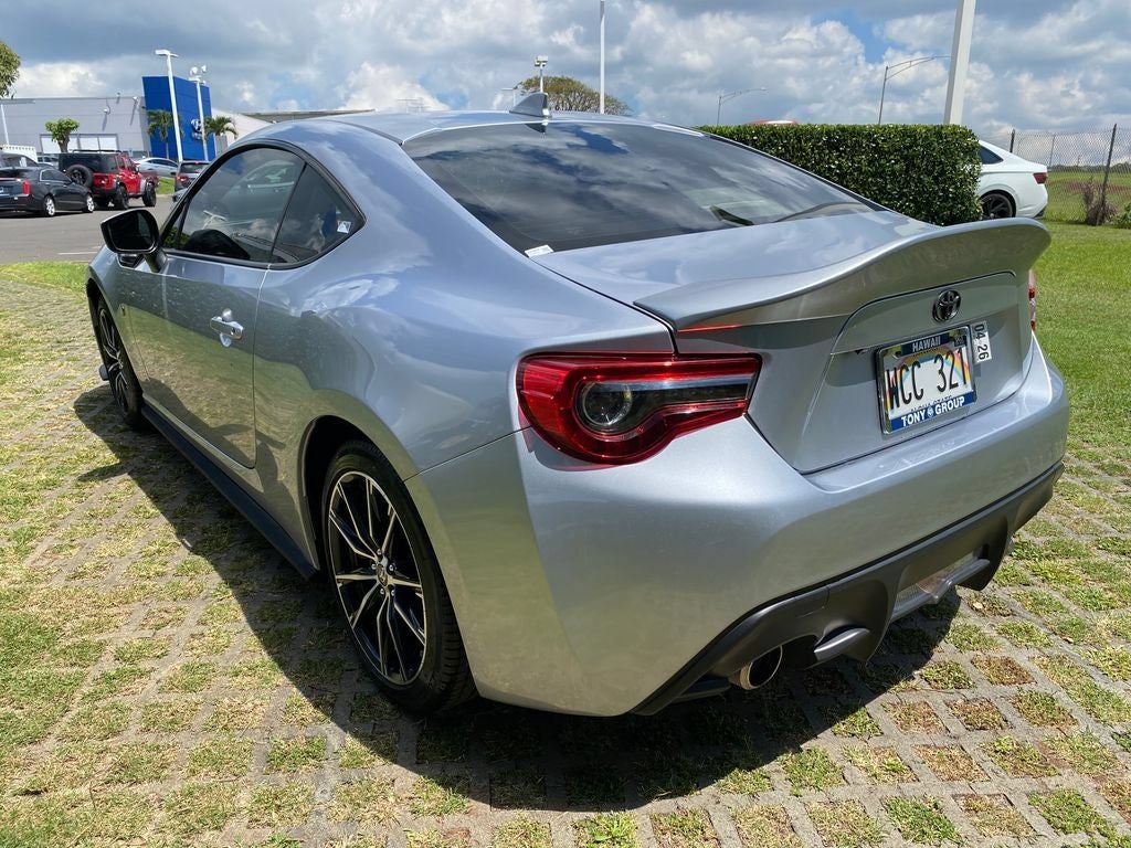 Used 2020 Toyota 86 RWD image 9