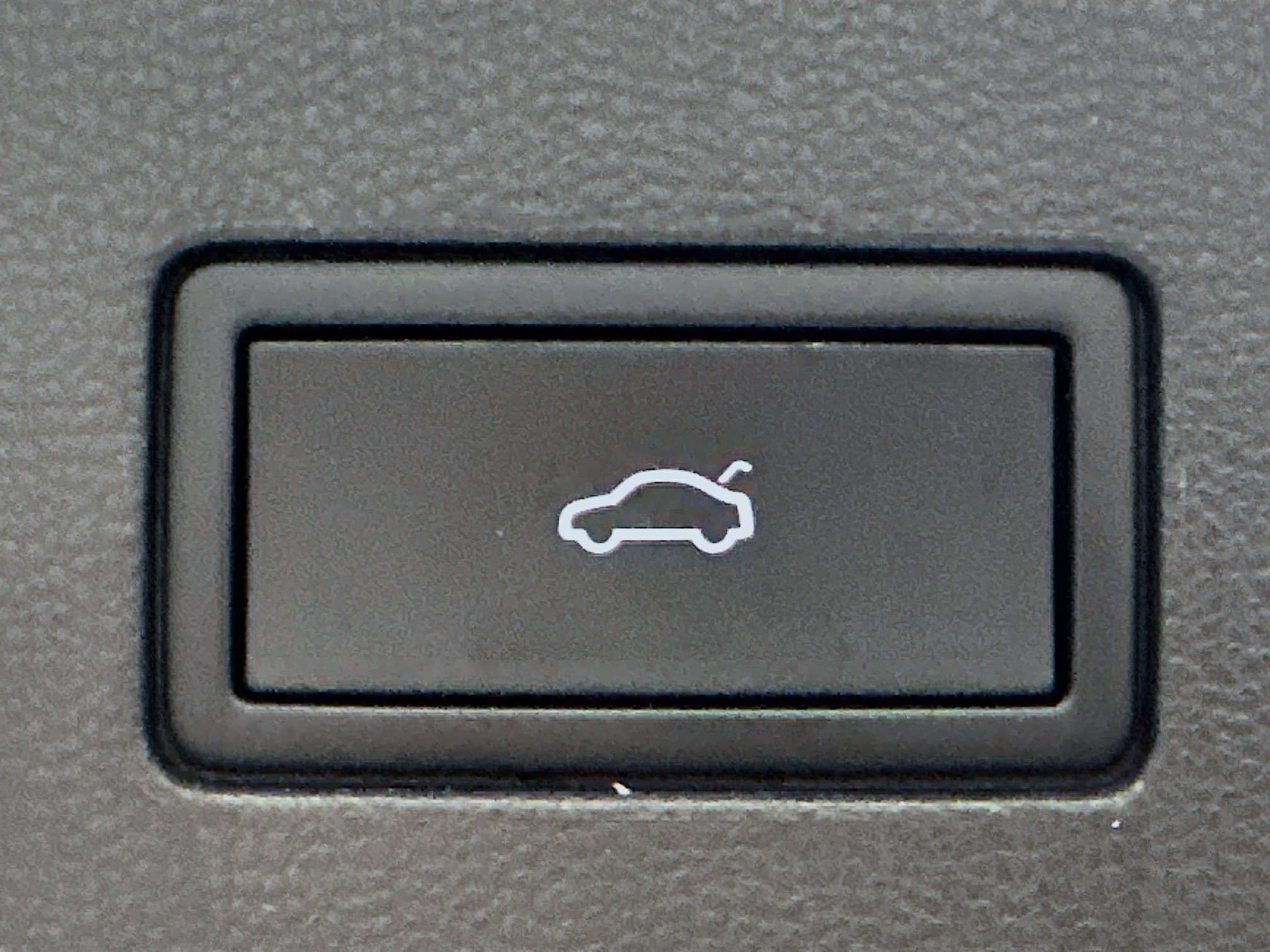 Used 2024 Volkswagen Atlas SE image 30