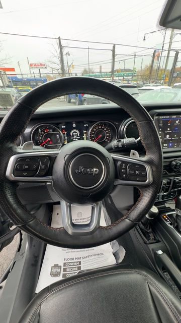 Used 2022 Jeep Wrangler Unlimited Rubicon w/ Xtreme Recon 35" Tire Package image 15