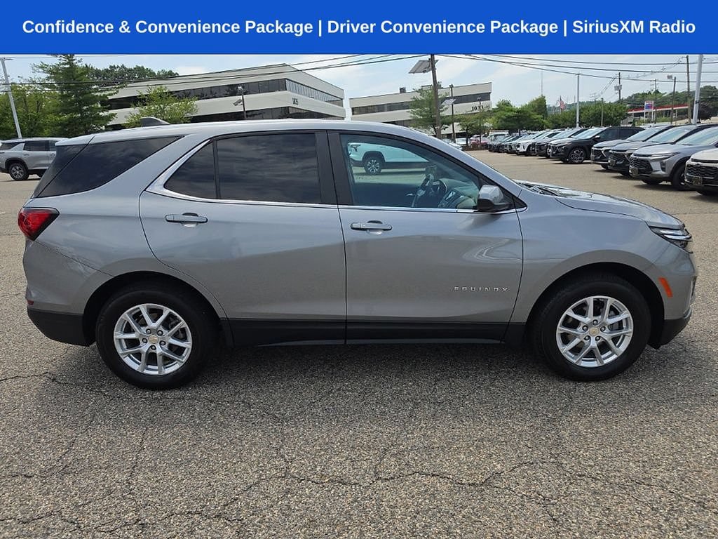 Used 2023 Chevrolet Equinox LT AWD/4WD image 2
