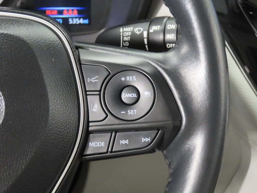 Used 2022 Toyota Corolla Cross LE AWD/4WD image 22