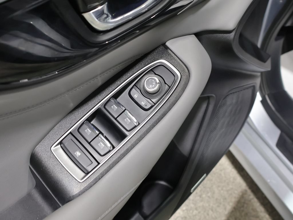 Used 2025 Subaru Legacy Limited AWD/4WD image 13