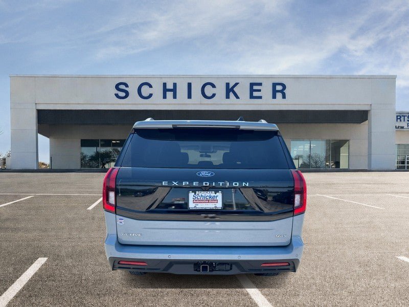 Used 2025 Ford Expedition Max Active AWD/4WD image 4