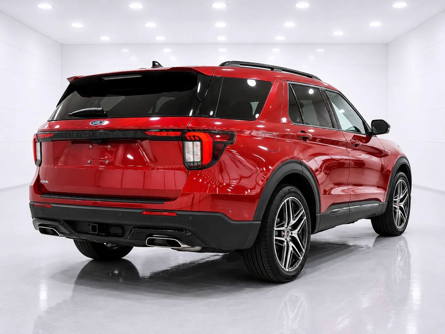Used 2025 Ford Explorer ST-Line w/ ST-Line Street Pack AWD/4WD image 5